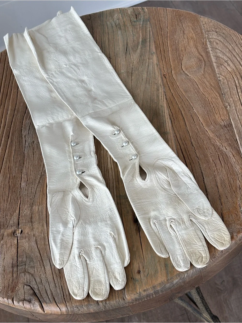 Vintage Long Cream Kid Leather Opera Gloves with Pearl Button Detail Size 6 3/4